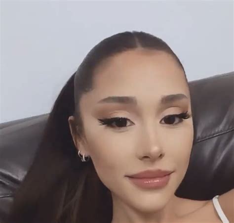 xxx ariana grande|Vídeos pornôs com Ariana Grande Xxx 